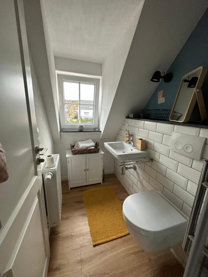 Stilvolles Gaestezimmer Mit Bad In Mechernich-Zentrum Ngoại thất bức ảnh
